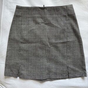 John Galt (brandy melville)  Black and White Houndstooth mini skirt